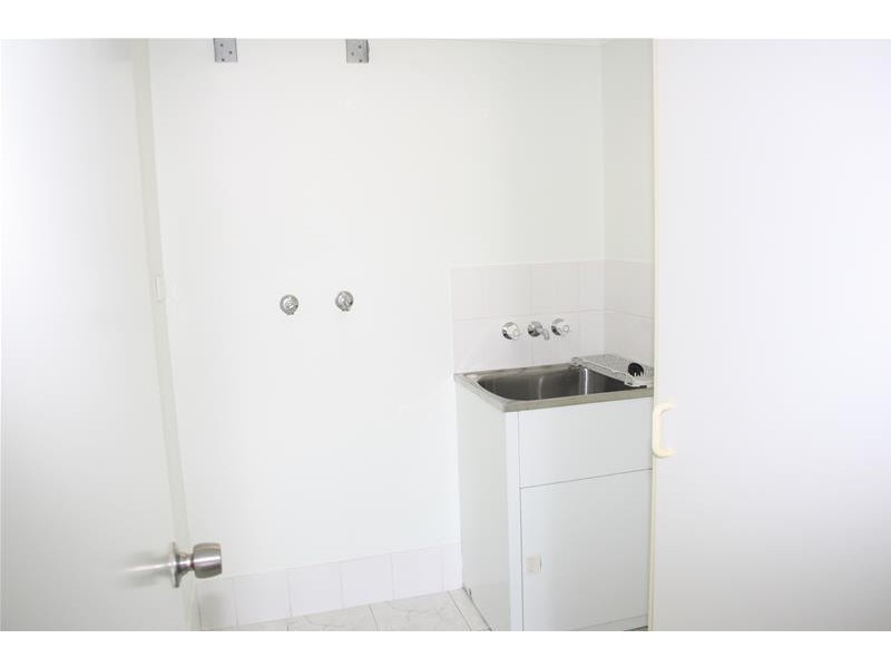 22 Montgomery Avenue, Main Beach QLD 4217