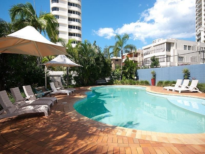 22 Montgomery Avenue, Main Beach QLD 4217