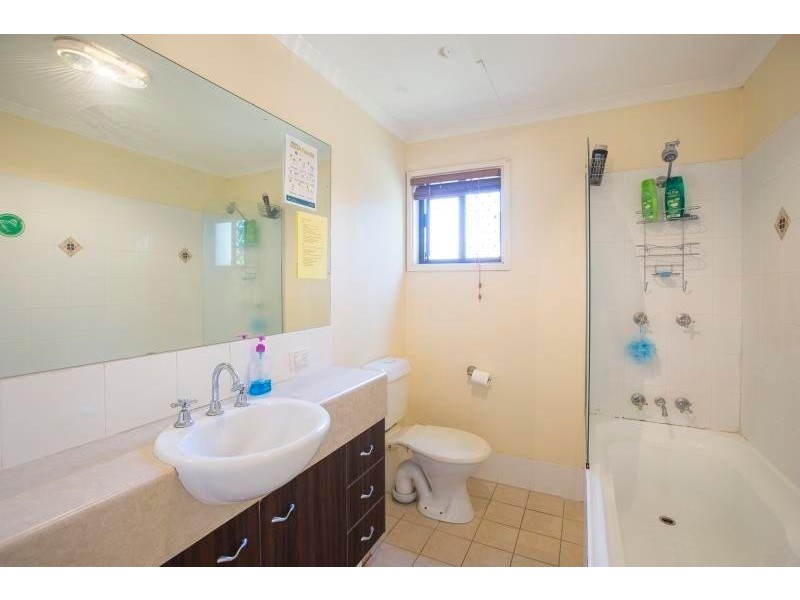 6 Salmon Street, Southport QLD 4215