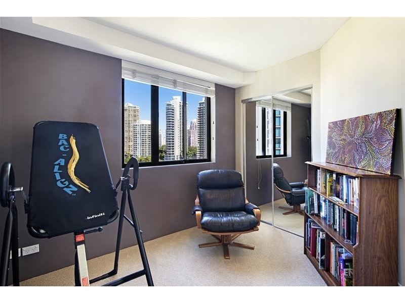 19 Peak ‘Calais’ Avenue, Main Beach QLD 4217