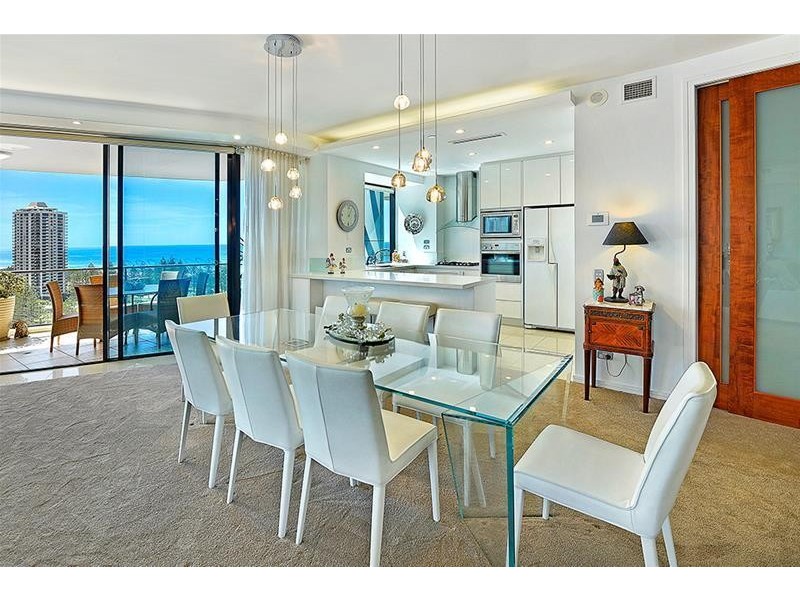 ‘MARQUIS ON MAIN’ 11 Peak. Avenue, Main Beach QLD 4217