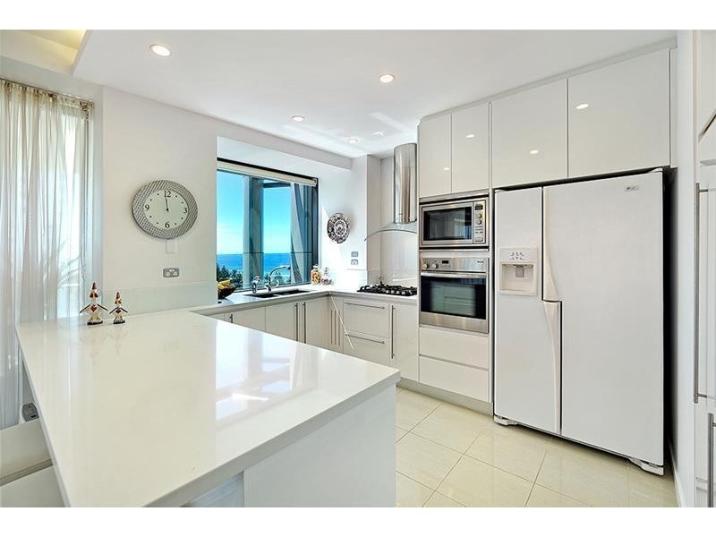 ‘MARQUIS ON MAIN’ 11 Peak. Avenue, Main Beach QLD 4217