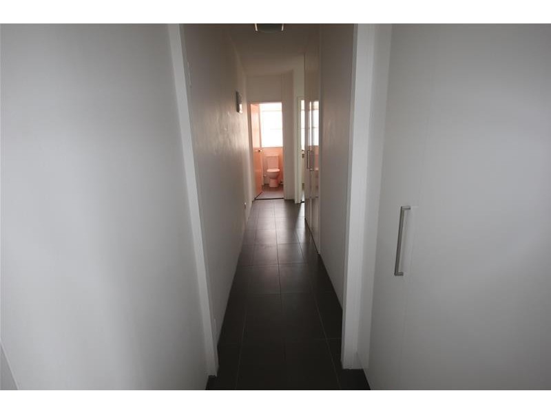 “Monte Video’ 9 Pacific Street, Main Beach QLD 4217