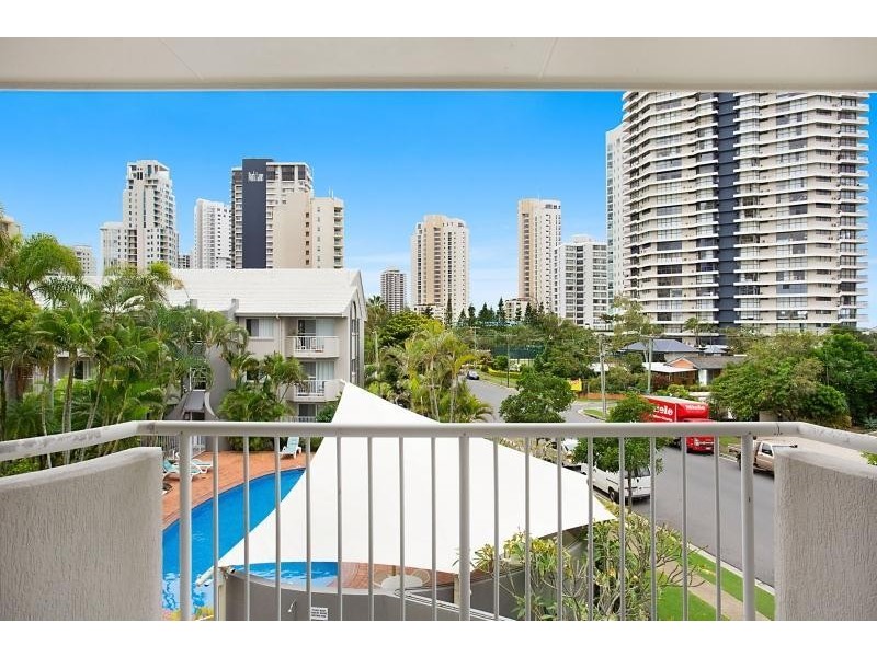 ‘ALOHA LANE’ 11 Breaker  Street, Main Beach QLD 4217