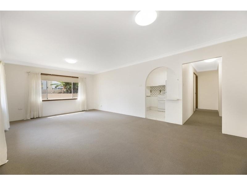 2/17 Woodroffe Avenue, Main Beach QLD 4217