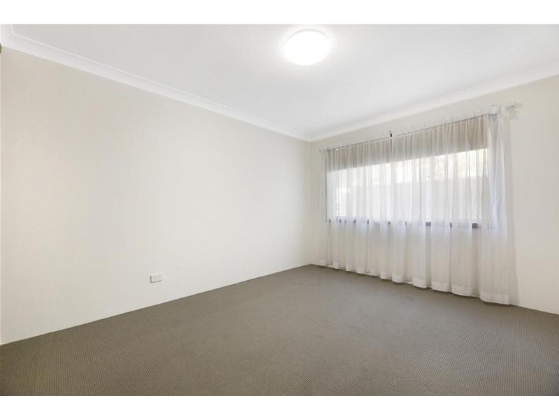 2/17 Woodroffe Avenue, Main Beach QLD 4217