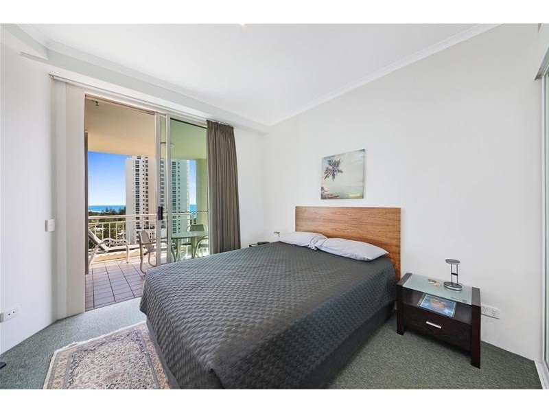 ‘MALDIVES’ 46 Pacific Street, Main Beach QLD 4217