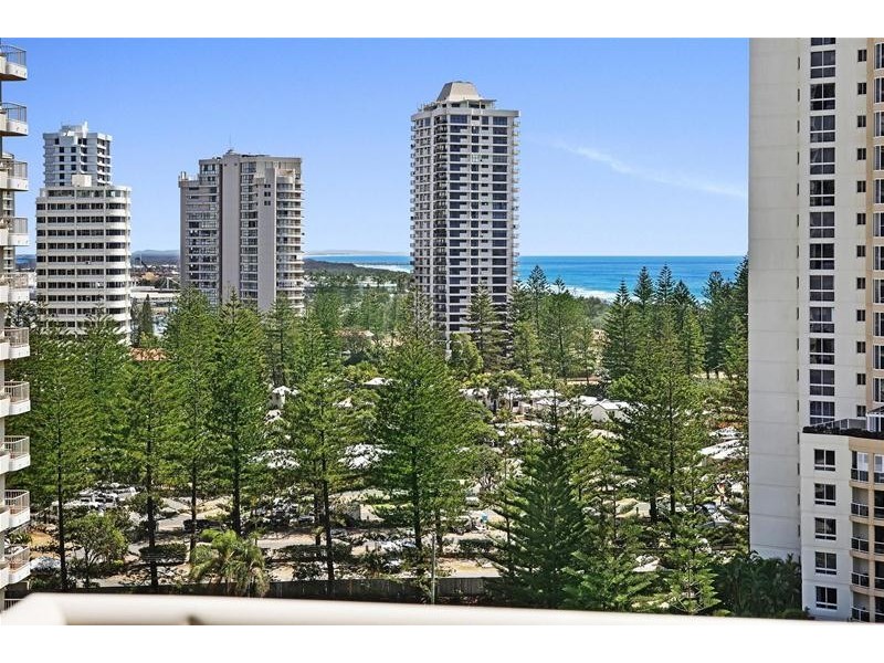 ‘MALDIVES’ 46 Pacific Street, Main Beach QLD 4217