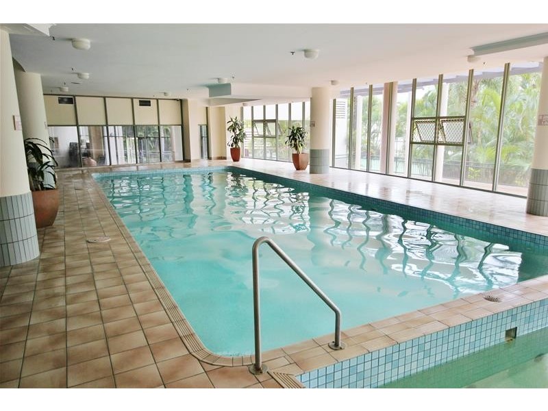 ‘Meriton’ 29-39 Woodroffe Avenue, Main Beach QLD 4217