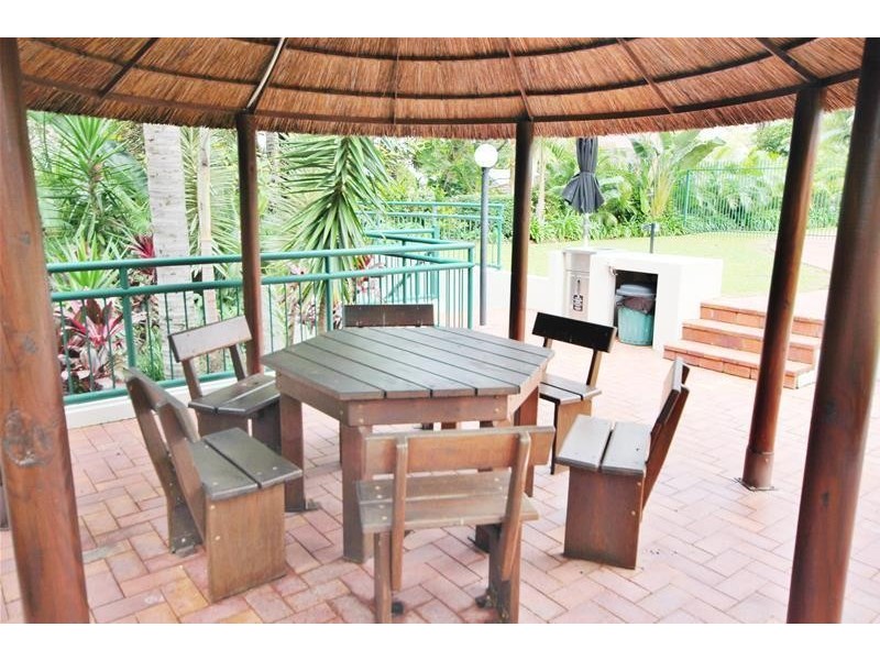 ‘Meriton’ 29-39 Woodroffe Avenue, Main Beach QLD 4217