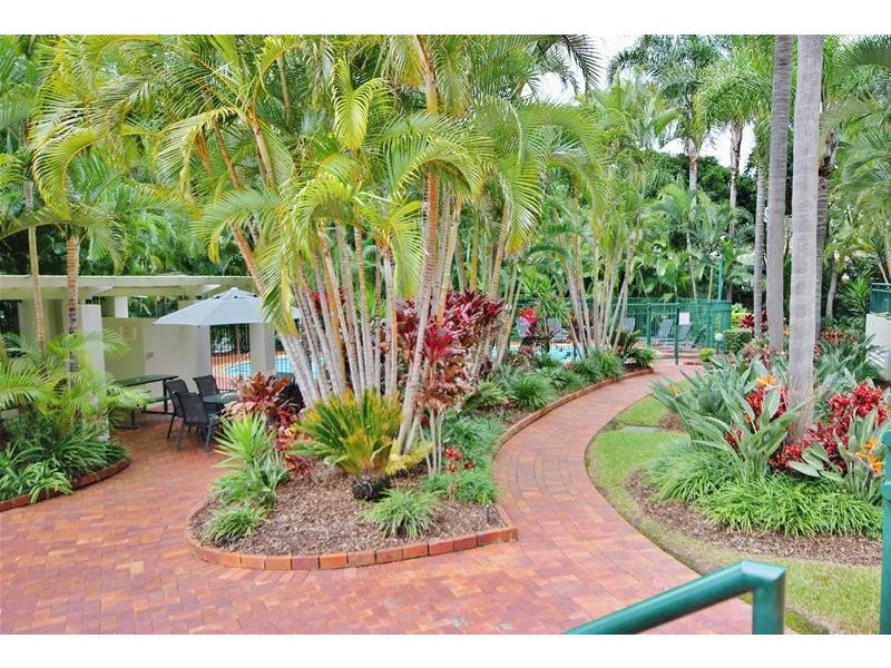 ‘Meriton’ 29-39 Woodroffe Avenue, Main Beach QLD 4217