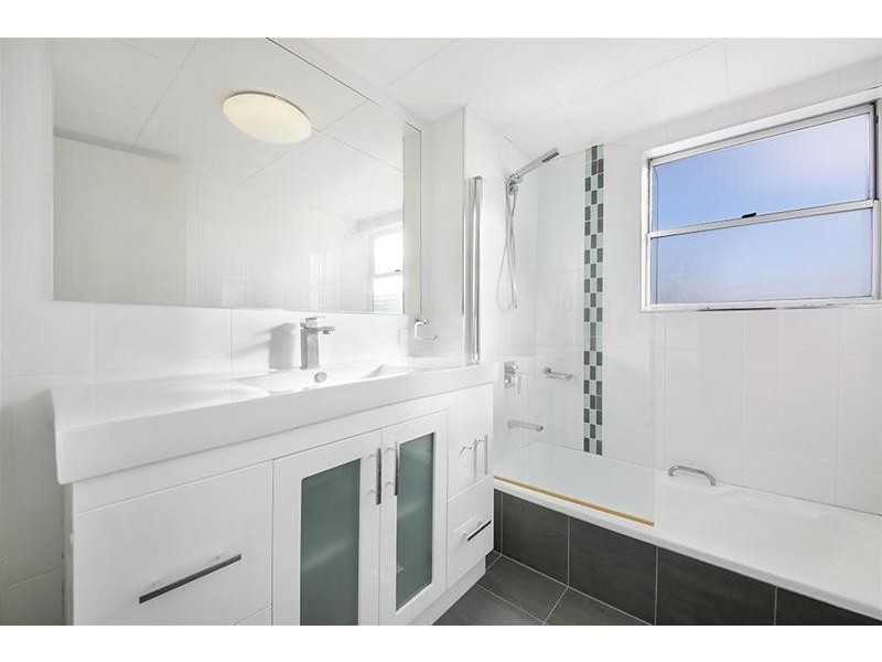 “Pacific Plaza” 142 The Esplanade, Surfers Paradise QLD 4217