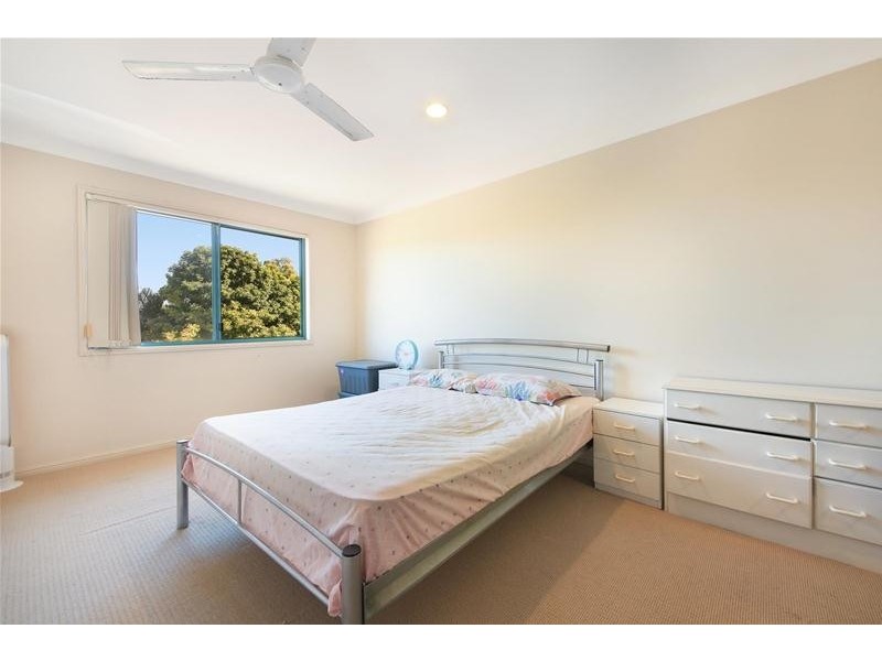 5/105 Pohlman Street, Southport QLD 4215