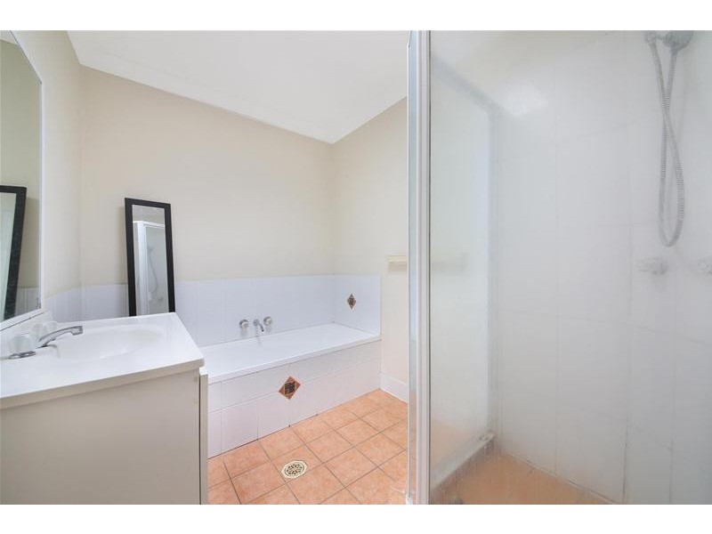 5/105 Pohlman Street, Southport QLD 4215