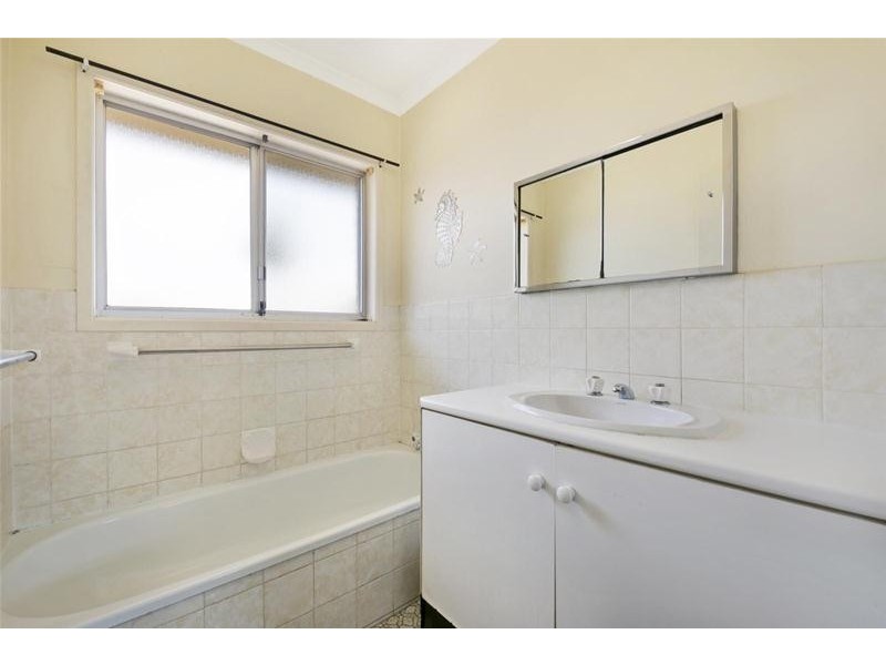 122 The Esplanade, Paradise Point QLD 4216