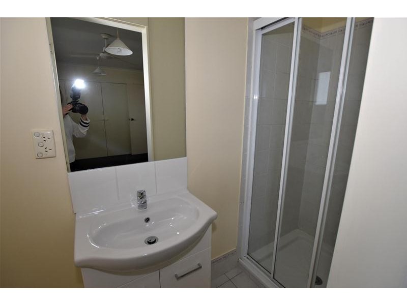 122 The Esplanade, Paradise Point QLD 4216