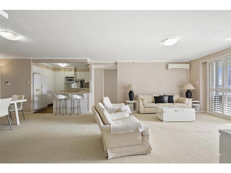 ‘OCEAN SANDS’ 11 Hughes Avenue, Main Beach QLD 4217