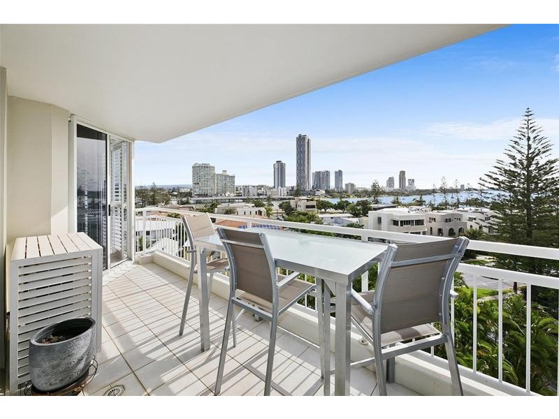 ‘OCEAN SANDS’ 11 Hughes Avenue, Main Beach QLD 4217