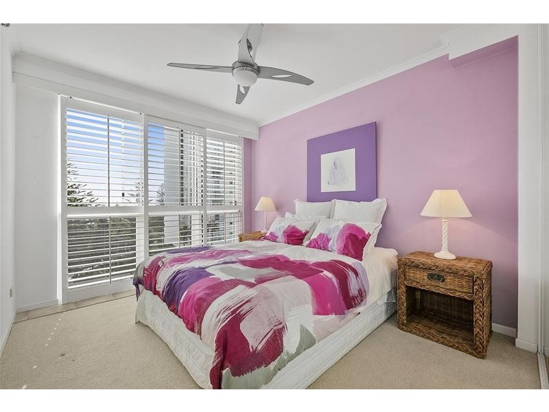 ‘OCEAN SANDS’ 11 Hughes Avenue, Main Beach QLD 4217