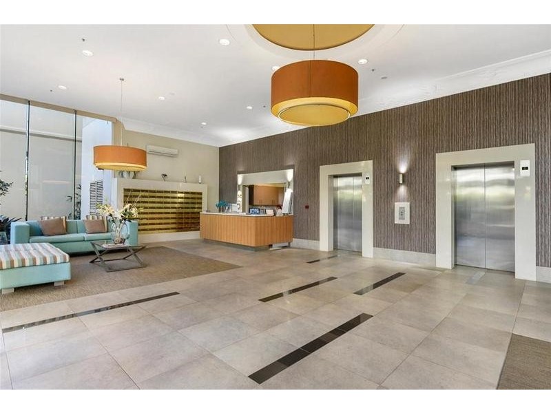 ‘OCEAN SANDS’ 11 Hughes Avenue, Main Beach QLD 4217