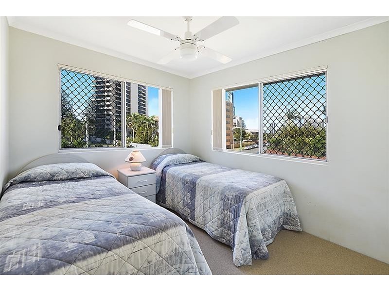 11 Breaker Street ‘ALOHA LANE’, Main Beach QLD 4217