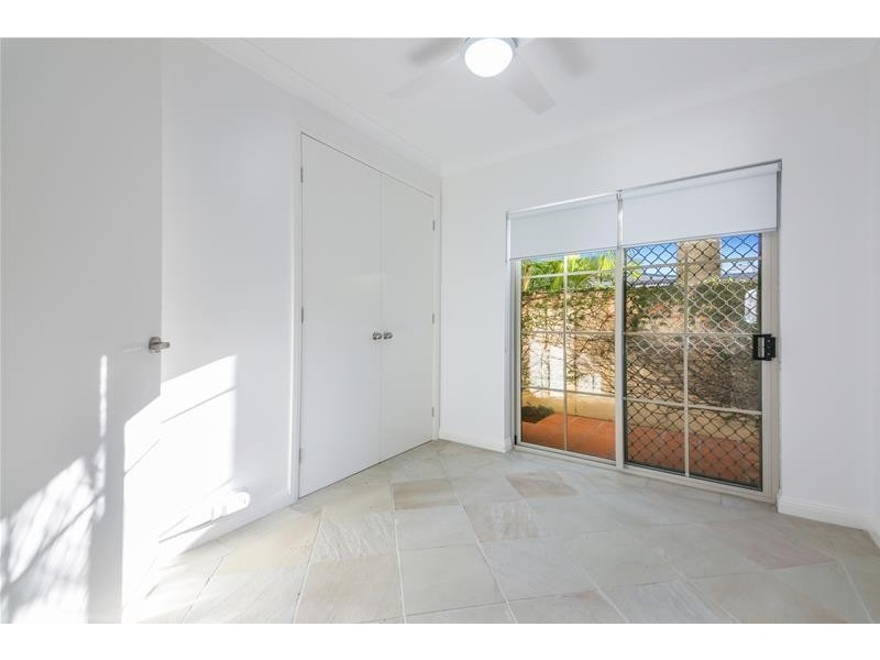 ‘Sainte Maxime’ 38 Woodroffe Avenue, Main Beach QLD 4217