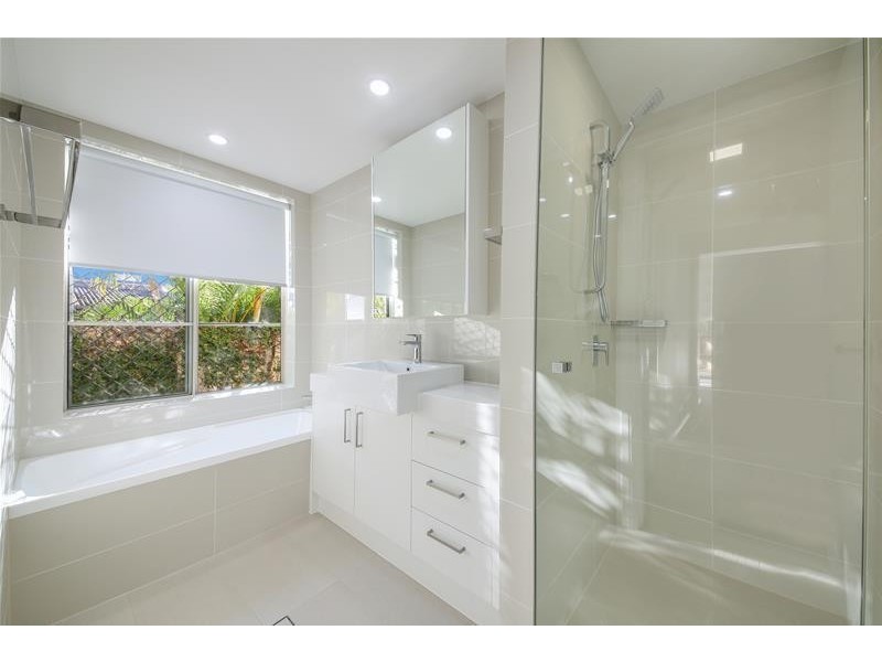 ‘Sainte Maxime’ 38 Woodroffe Avenue, Main Beach QLD 4217
