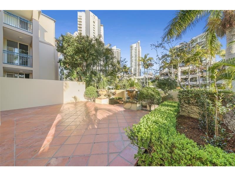 ‘Sainte Maxime’ 38 Woodroffe Avenue, Main Beach QLD 4217