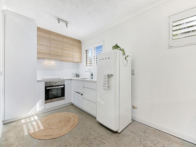 6/13 Breaker Street, Main Beach QLD 4217
