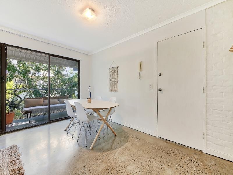 6/13 Breaker Street, Main Beach QLD 4217