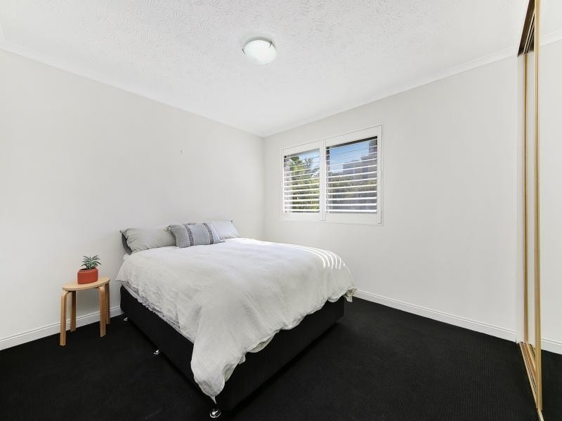6/13 Breaker Street, Main Beach QLD 4217