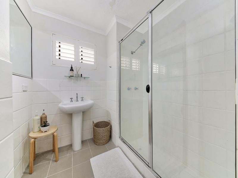 6/13 Breaker Street, Main Beach QLD 4217
