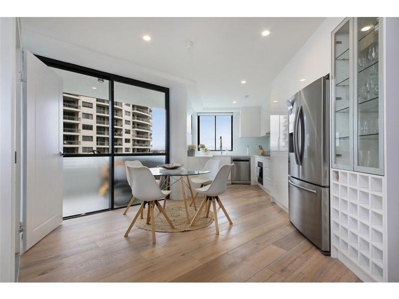 ‘Calais’ 19 Peak Avenue, Main Beach QLD 4217