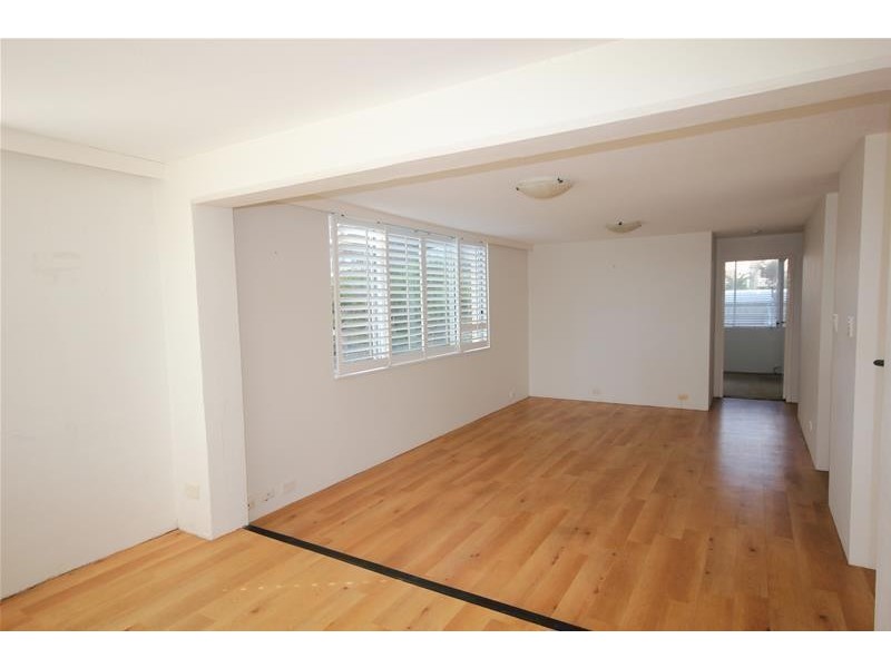 “Melaleuca” 25 Pacific Street, Main Beach QLD 4217