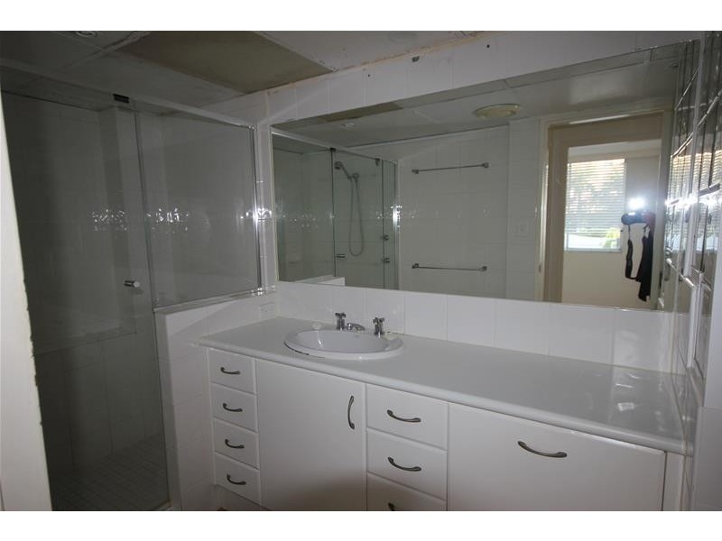 “Melaleuca” 25 Pacific Street, Main Beach QLD 4217