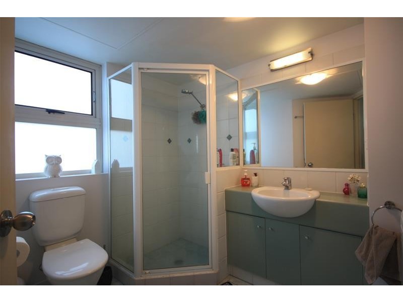 ‘Maldives’ 46 Pacific  Street, Main Beach QLD 4217