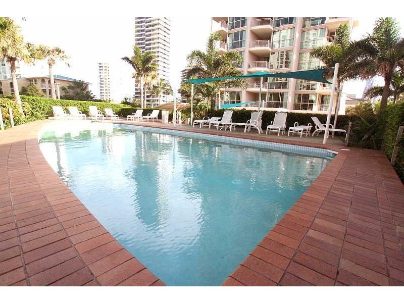 ‘Maldives’ 46 Pacific  Street, Main Beach QLD 4217