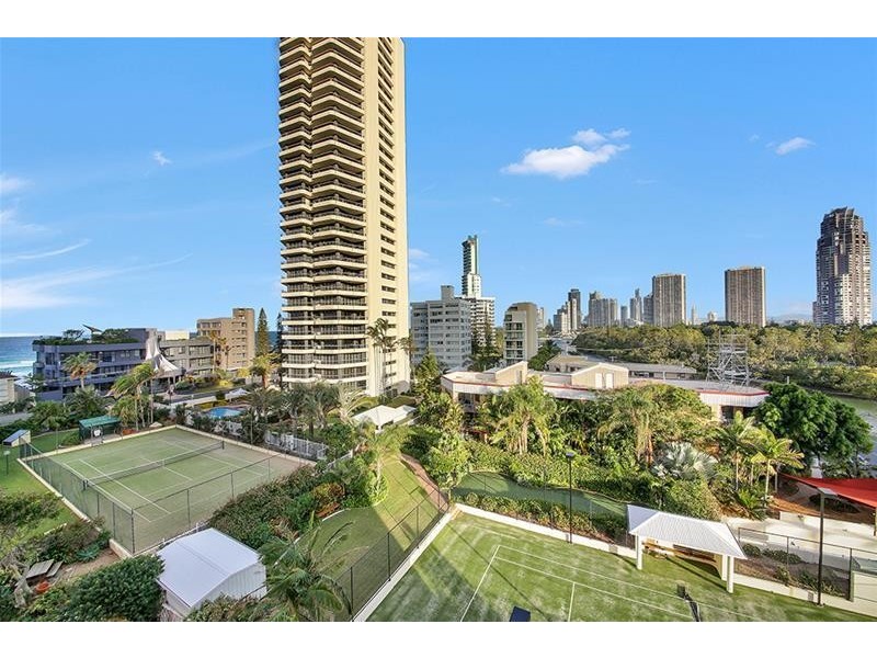 ‘MONTE VIDEO’ 15 Pacific Street, Main Beach QLD 4217