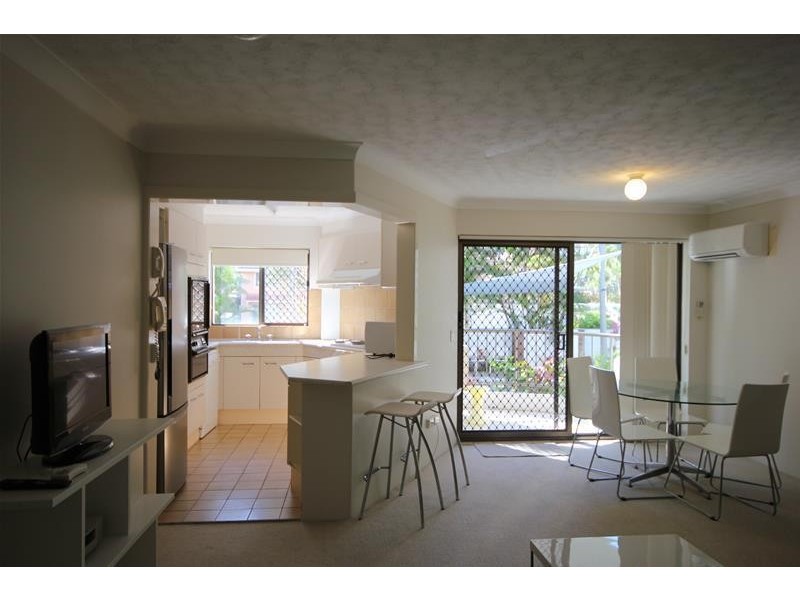 ‘Scalinada’ 22 Woodroffe Avenue, Main Beach QLD 4217