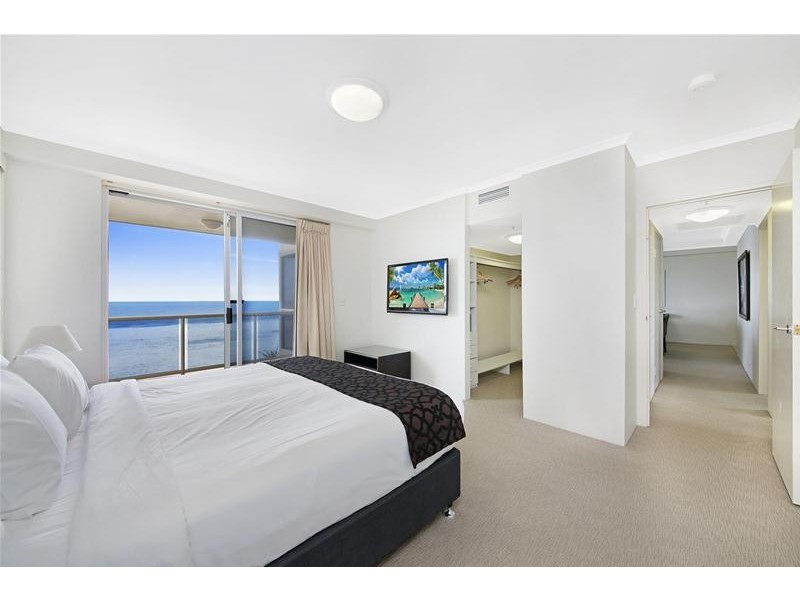 ‘XANADU EAST’ 59 Pacific Street, Main Beach QLD 4217