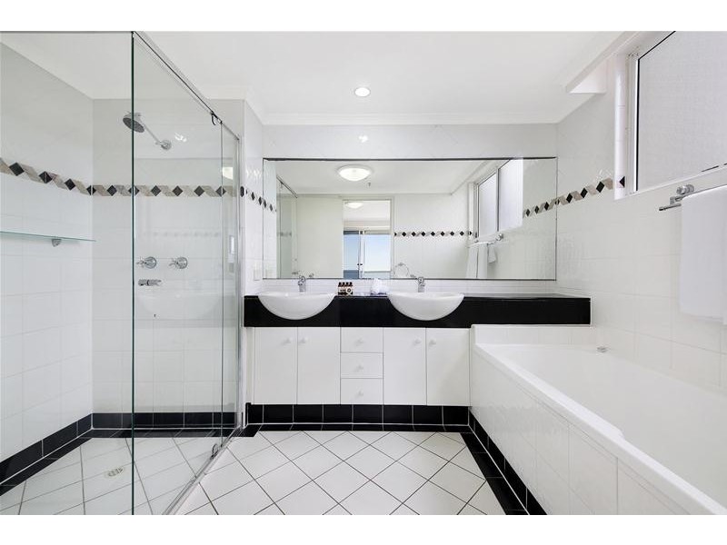 ‘XANADU EAST’ 59 Pacific Street, Main Beach QLD 4217