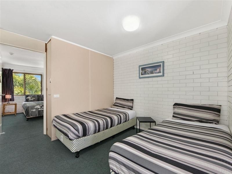 “Trickett Gdns” 24 Trickett Street, Surfers Paradise QLD 4217