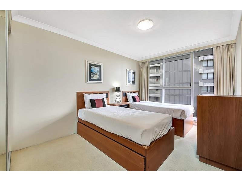 ‘SUNBIRD’ 3540 Main Beach Parade, Main Beach QLD 4217