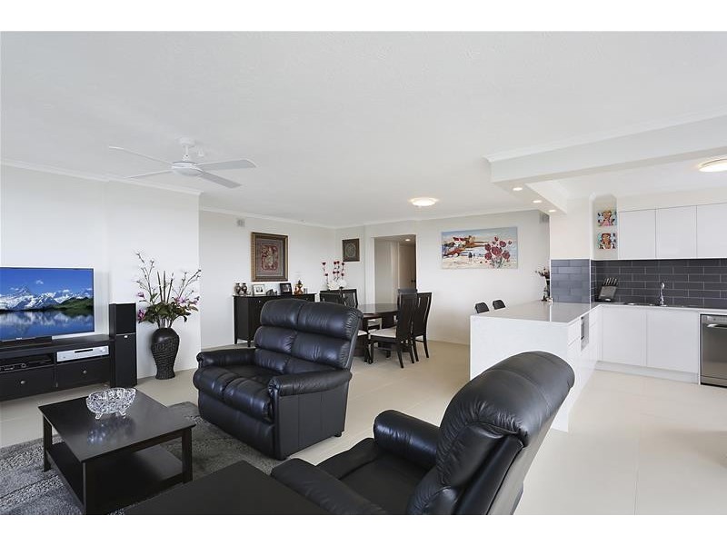 ‘THE NELSON’ 5 Admiralty Drive, Paradise Waters QLD 4217