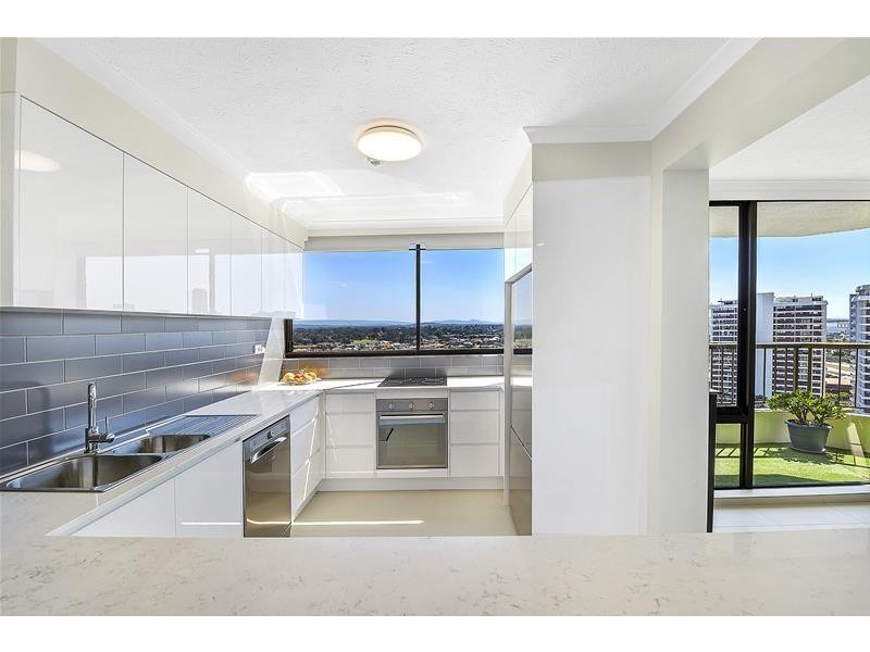 ‘THE NELSON’ 5 Admiralty Drive, Paradise Waters QLD 4217