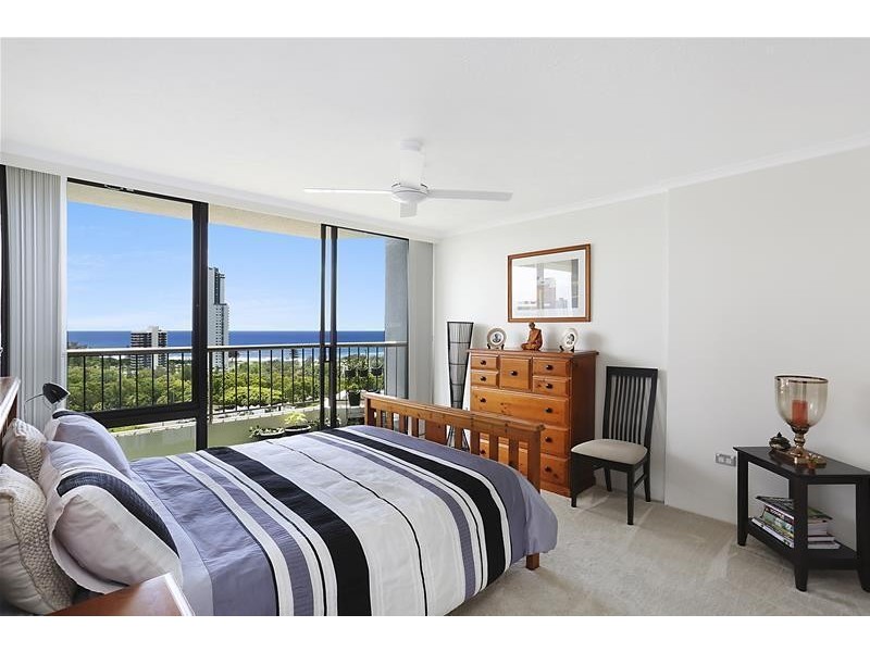 ‘THE NELSON’ 5 Admiralty Drive, Paradise Waters QLD 4217