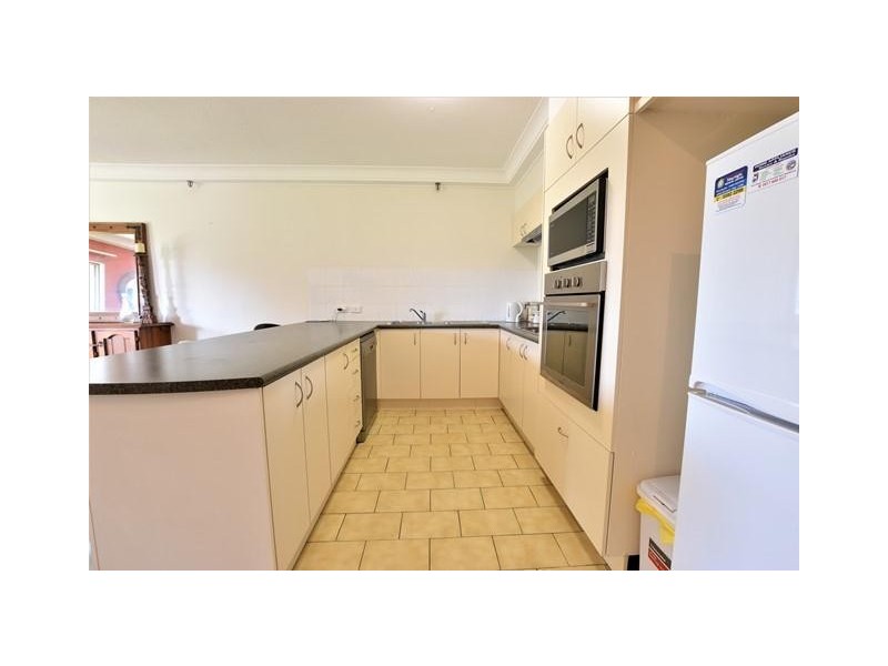 ‘Atlantis East’ 2 Admiralty Drive, Paradise Waters QLD 4217