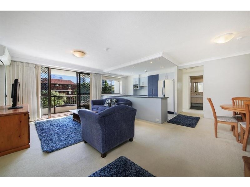 ‘KINGS ROW CTR’ 20 Commodore Drive, Paradise Waters QLD 4217