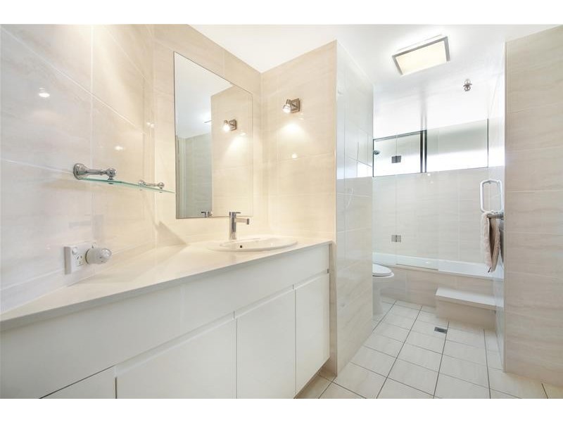 ‘SPINNAKER’ 3554 Main Beach  Parade, Main Beach QLD 4217