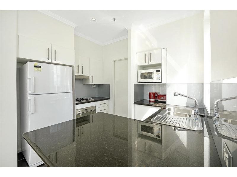 ‘Pacific Views’ 5 Woodroffe Avenue, Main Beach QLD 4217